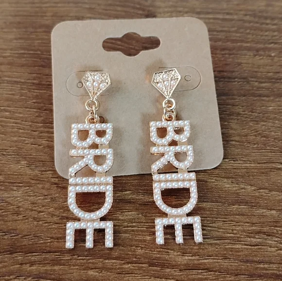 Faux Pearl BRIDE Statement Drop Earrings Gold Tone Wedding Bachelorette NWOT - Picture 2 of 4